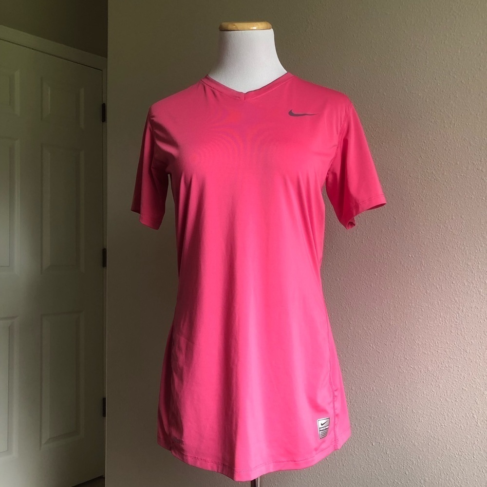 Nike pro Women’s large athletic shirt​